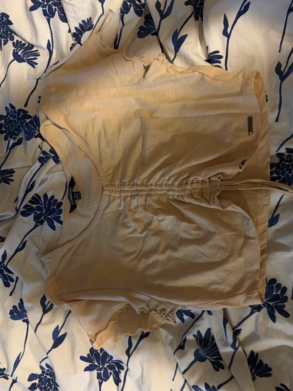 Jeaniologie Light Cream Drawstring Crop Top